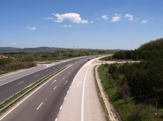 Утре сменят мантинели на АМ „Тракия“ в област Пазарджик, шофьорите да се движат с повишено внимание при километър 100