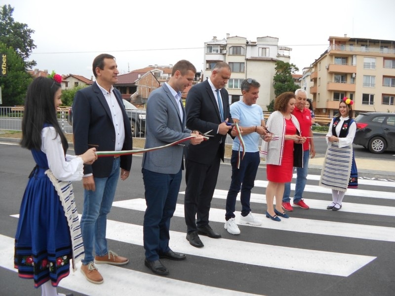 Официално откриха Околовръстното и пътя за Пловдив, подписват за обхода