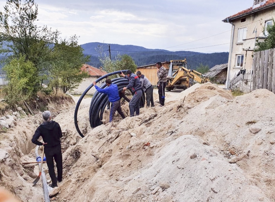 Оправят водопровода на най-отдалечената махала в община Сърница