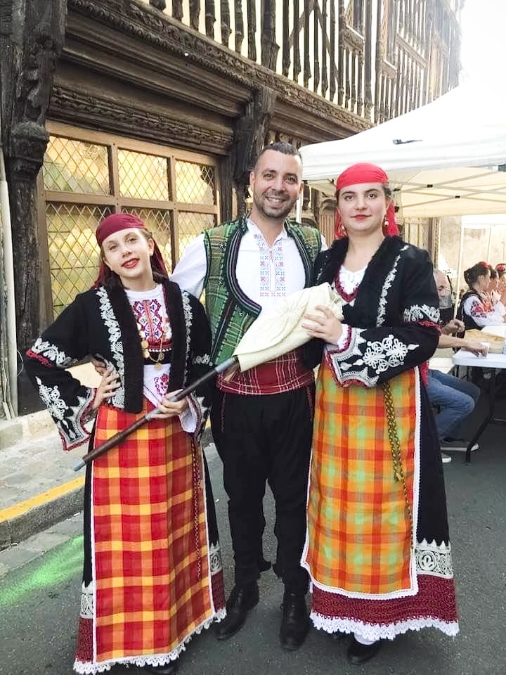 Музикантът Николай Балабанов:  Сънародниците ни в чужбина носят българския фолклор в сърцата си