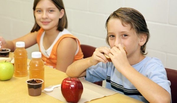 Положителни тенденции в храненето на децата в детските градини