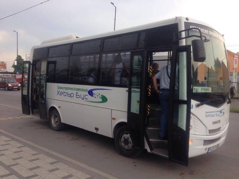 В събота и неделя автобуси ще обслужват тролейбусните линии