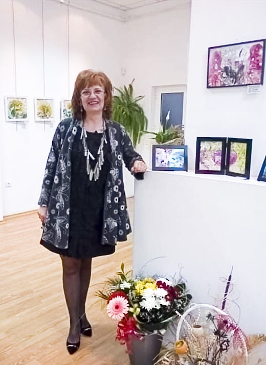 Милка Павлова с изложба в родния си град