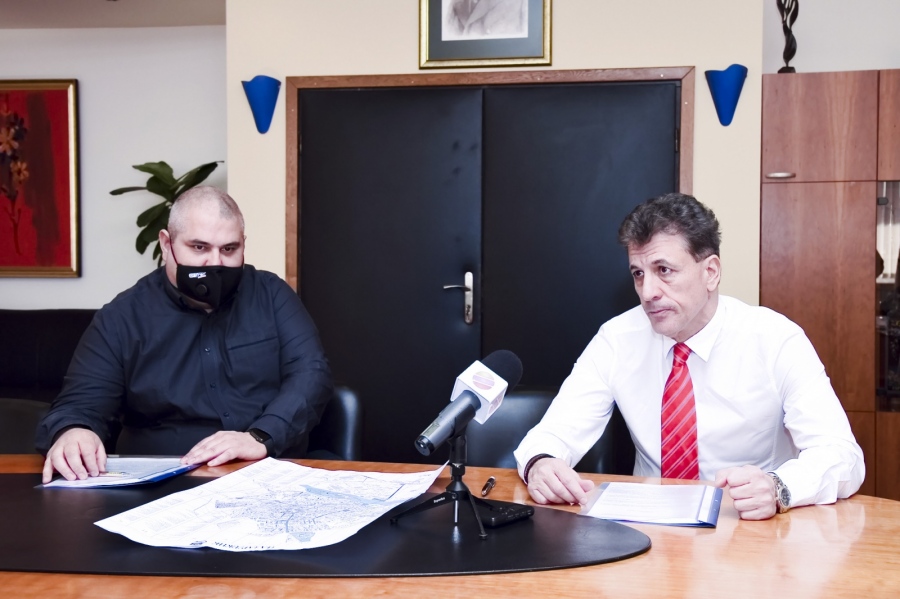 Тодор Попов подписа договор с „Осветление-Пазарджик”, започва подмяна на уличните осветителни тела