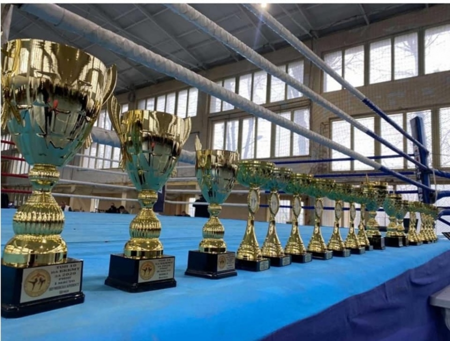 Осем медала за състезателите на „Спартак Пазарджик“ от Държавното по кикбокс