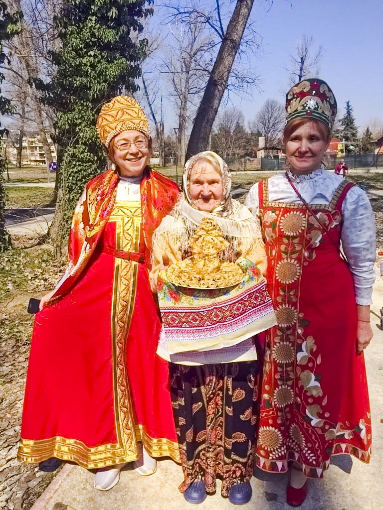 Ето как руската общност отпразнува Масленица в Пазарджик