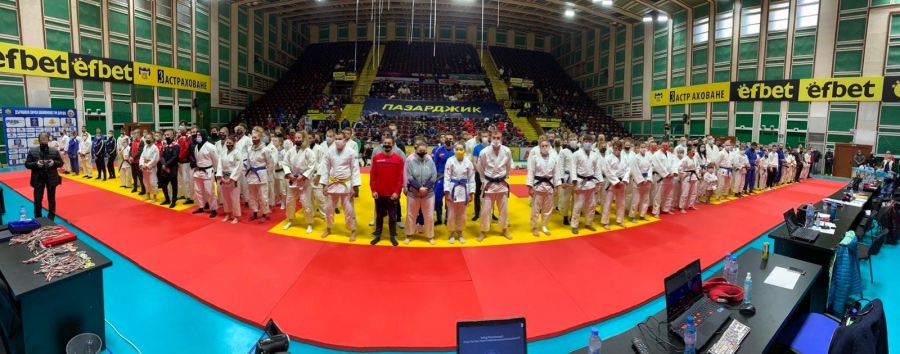 „Кодокан” и Спортното училище с 4 медала от държавното за мъже и жени по джудо