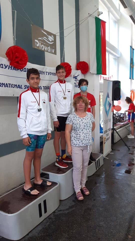 Плувците на СК ”Шампион” с 8 медала от международен турнир