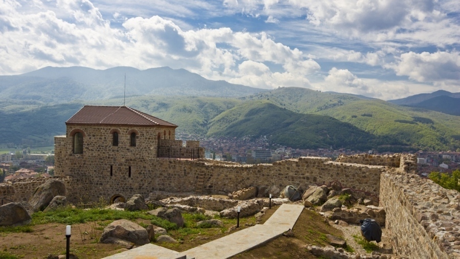 Повишен интерес към крепостта Перистера заради конкурса „Пещерските будители“