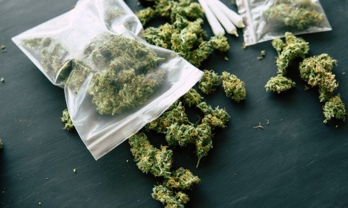В ареста остава обвиняем за разпространение на марихуана за 36 117 лева