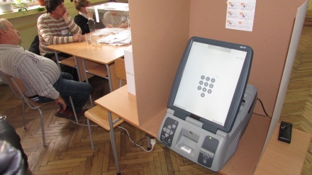 Пробното гласуване в Панагюрско започна в село Левски, днес на ред е Елшица