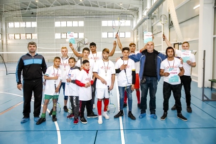 Силна конкуренция и много усмивки на първия коледен турнир за деца и младежи в риск в памет на Атанас Лазаров