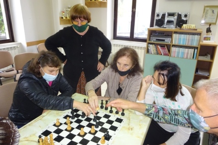 Център “Човеколюбие“ участва в среща на Международно общество за приложен шахмат