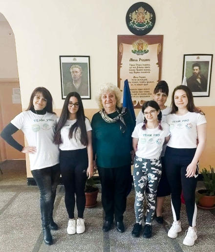 Учениците от Икономиката ще представят България в Европа