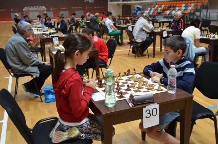 Николай Тодоров спечели турнира по шах, посветен на Априлската епопея