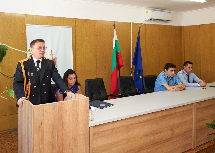127 полицаи бяха отличени на днешния им професионален празник, високи отличия за шефовете на РУ-Панагюрище и Пътна полиция