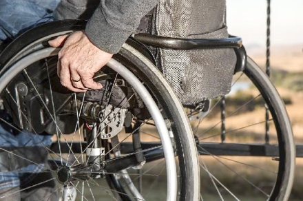 Какво трябва да знаят хората с увреждания за помощните средства