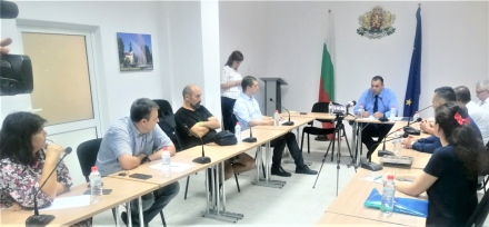 На консултациите при областния управител политическите партии не постигнаха съгласие за състава на РИК Пазарджик