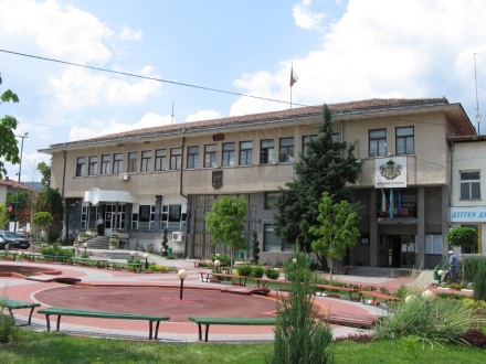 Кметът на Стрелча провежда срещи по кварталите