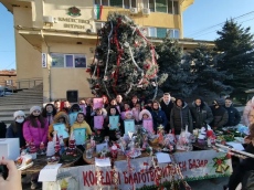 Коледен базар за крайно нуждаещи се семейства във Ветрен