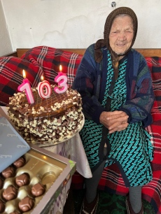 Днес баба Стоянка от Лесичово навършва 103 години