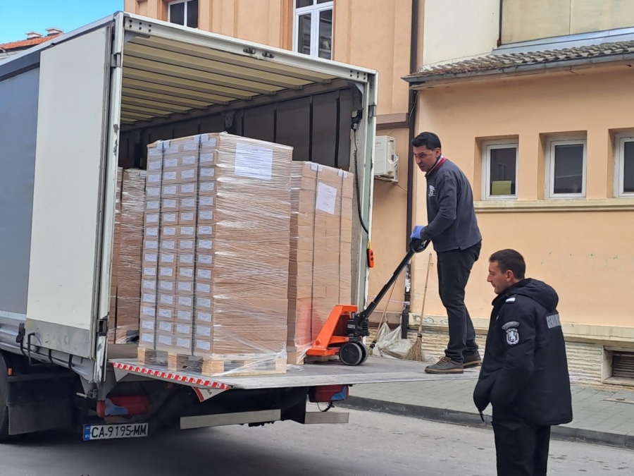 Бюлетините за предстоящите избори на 2 април бяха доставени днес в Пазарджик
