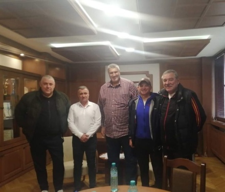 Велинград ще се включи в проекта „Волейболно училище“, кметът се срещна с Любо Ганев