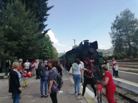 Велинград отново посрещна малкото влакче, теглено от парен локомотив