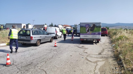 Масирани проверки по автомагистрала „Тракия“, проверяват полицаи, НАП, ДАИ, „Митници“, Пътното (снимки)