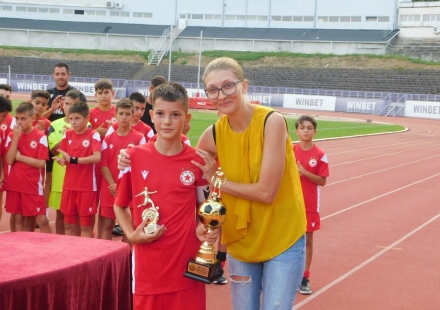 Васко от Пазарджик спечели приза на името на Трифон Иванов - с ЦСКА вдигнаха купата на турнира