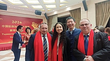 Кметът на Панагюрище Желязко Гагов и Гласът на България Надежда Ковачева бяха на прием в китайското посолство