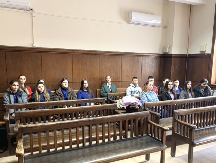 В Районен съд-Пазарджик: Съдия говори на децата за киберпрестъпленията и сигурността в интернет