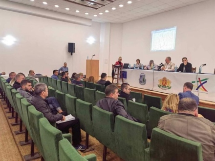 На извънредна сесия общинските съветници единодушно приеха Бюджета на община Велинград