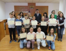 Ученици от НУ “Никола Фурнаджиев“ – Пазарджик посетиха Комисията за защита от дискриминация