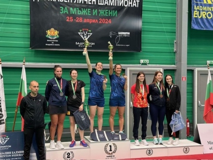 На държавното за мъже и жени - пореден шампионски успех на “Бадминтон-скуош клуб Пазарджик“!