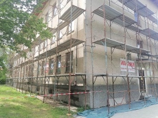 Община Стрелча започва ремонт на сградата на поликлиниката