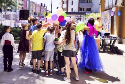 Балони, игри и  работилници за мечти в Комплекса за социални услуги