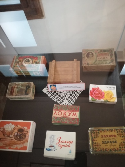 Изложба разказва за кафето и сладките изкушения в Горна Оряховица – място с традиции в сладкарството
