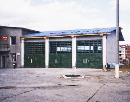 Три пъти септемврийските огнеборци строят Пожарна и гаражи – и то доброволно