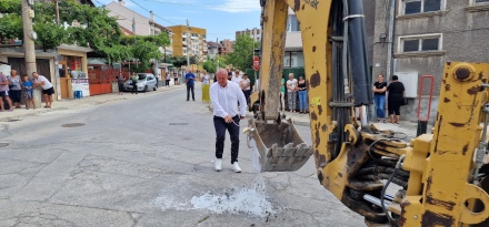 Основен ремонт на водопровод и пътната част на две улици в Пещера