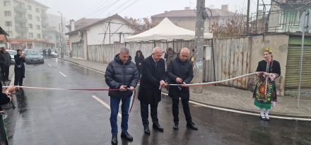 Завършиха ремонт на улица в Пещера