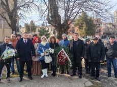 “Възраждане“ почете Националния празник 3 март