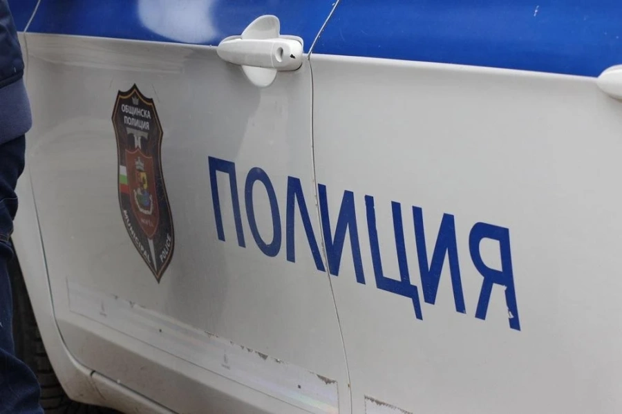 Спипаха велинградчанин, докато точи нафта, както и крадец от хипермаркет в Пазарджик, трети пък крал от строителен обект край Сърница