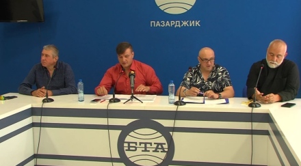 Русофилите обвиниха Кирил Петков в ксенофобия, Калин Владов се оплака, че група лица му готвят физическа саморазправа