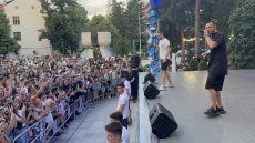 Над 4000 души изпълниха площада във Велинград за Торино и Пашата във Велинград