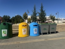 Община Пазарджик започна да разполага десетки нови контейнери за битов отпадък из града