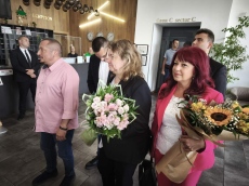 В Панагюрище: Доц. Наталия Киселова и Петя Цанкова се срещнаха с над 90 българчета от Молдова - \
