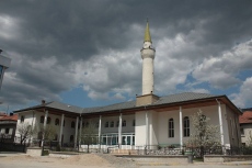 Окрадоха джамия в Сърница, апашът се оказа невръстен