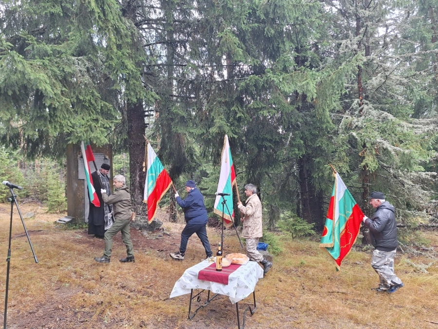 Връх Велийца - поклон пред 42-ата герои, загинали в началото на Балканската война
