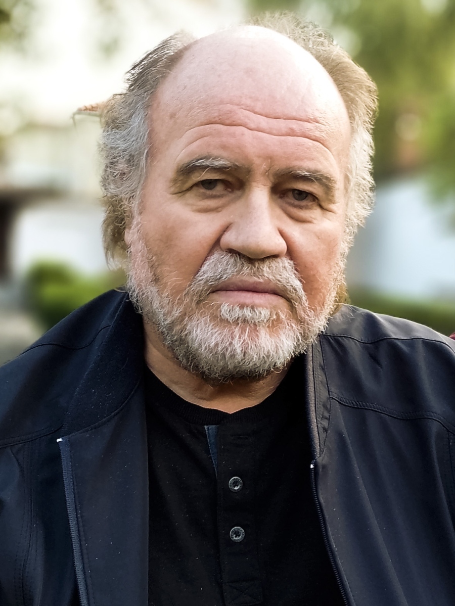 Проф. Стефан Лютаков: Скулптурата е вечна радост, държи ме жив и здрав